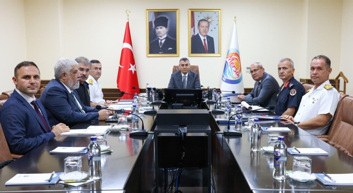 MERSİN’DE GÜVENLİK VE ASAYİŞ DEĞERLENDİRME TOPLANTISI YAPILDI