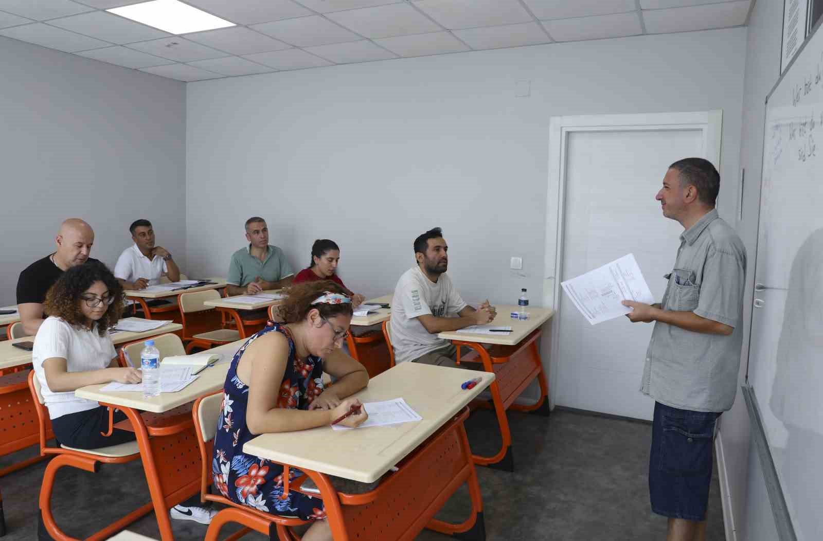 MERSİN BÜYÜKŞEHİR’DEN ÜCRETSİZ YABANCI DİL KURSLARI