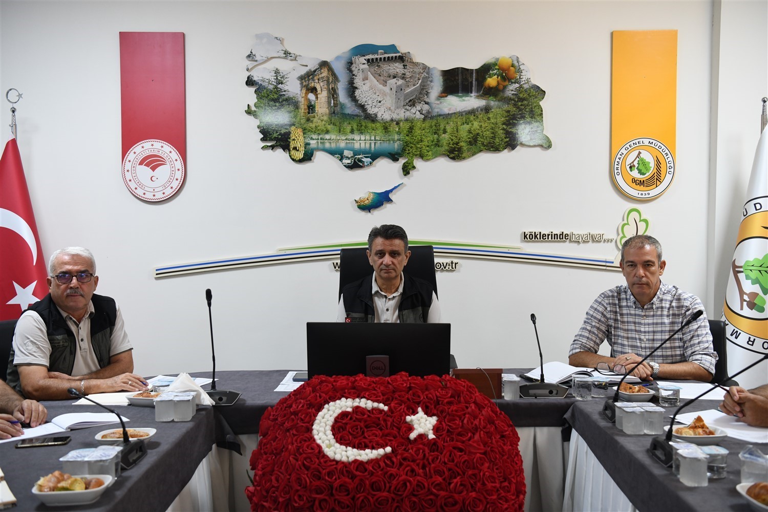 MERSİN’DE YANGIN DEĞERLENDİRME TOPLANTISI YAPILDI