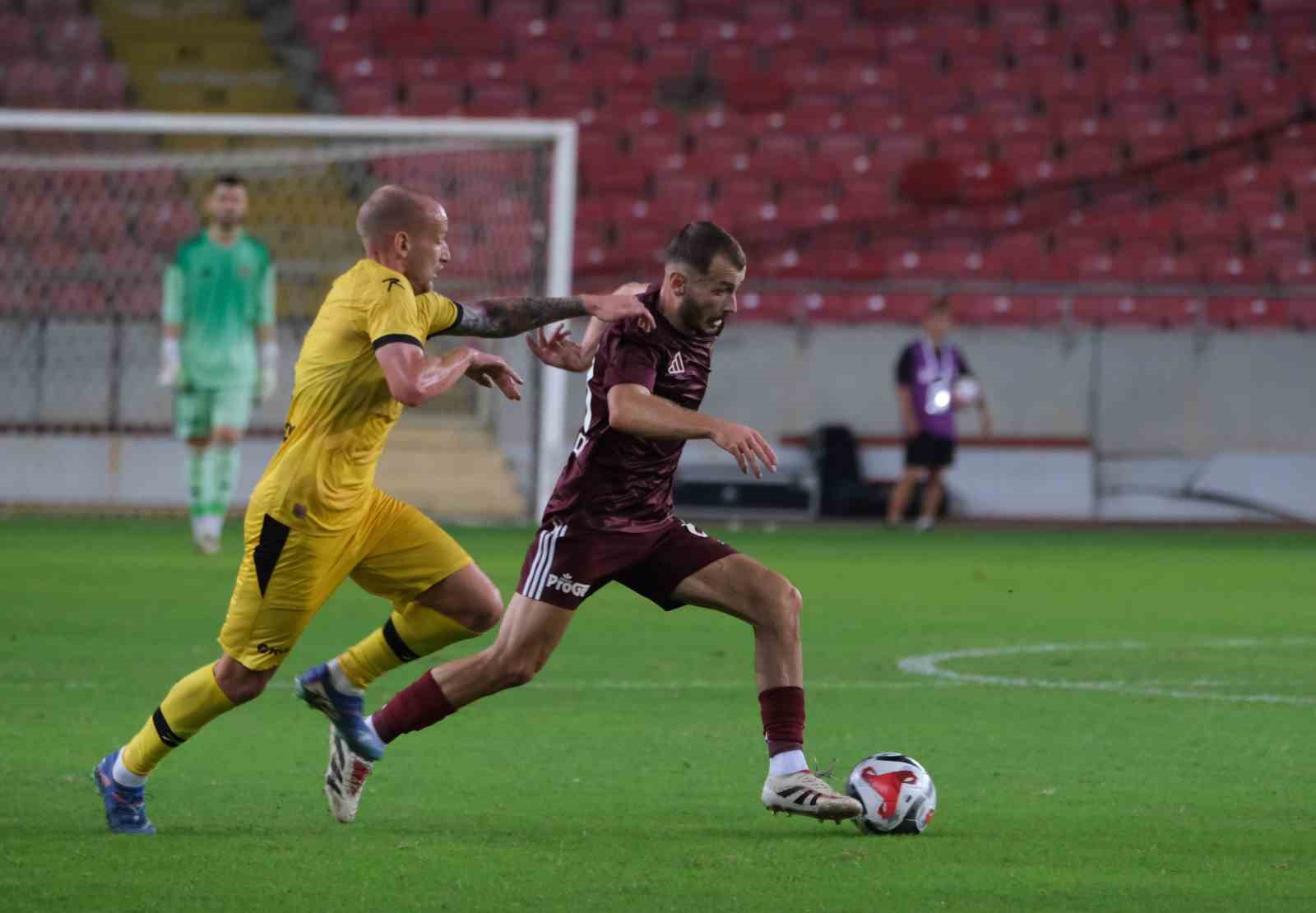 TRENDYOL 1. LİG: ATAKAŞ HATAYSPOR: 1 – İSTANBULSPOR: 1