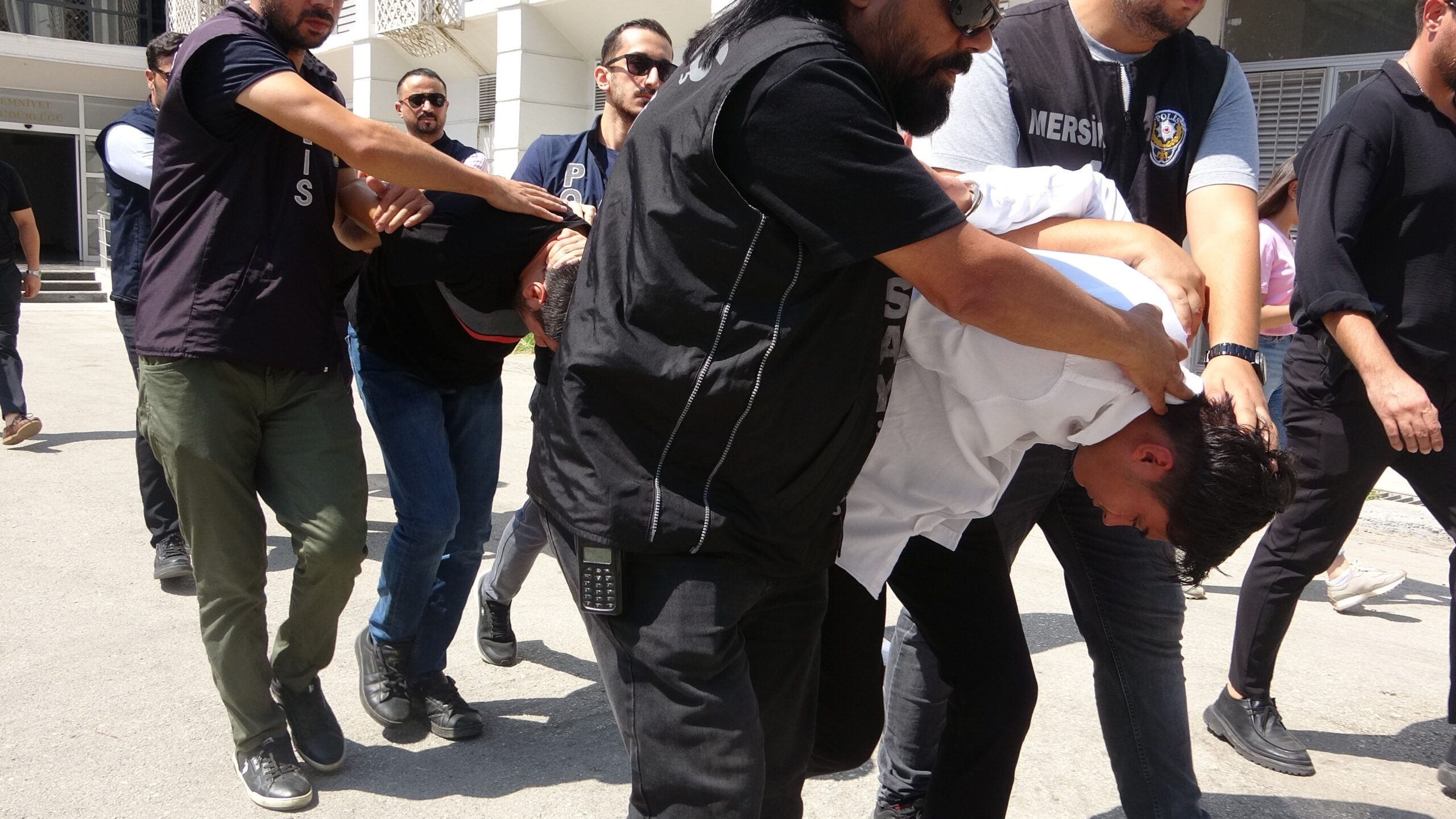 HİRANUR’UN ÖLDÜRÜLMESİYLE İLGİLİ 3 ŞÜPHELİ TUTUKLANDI