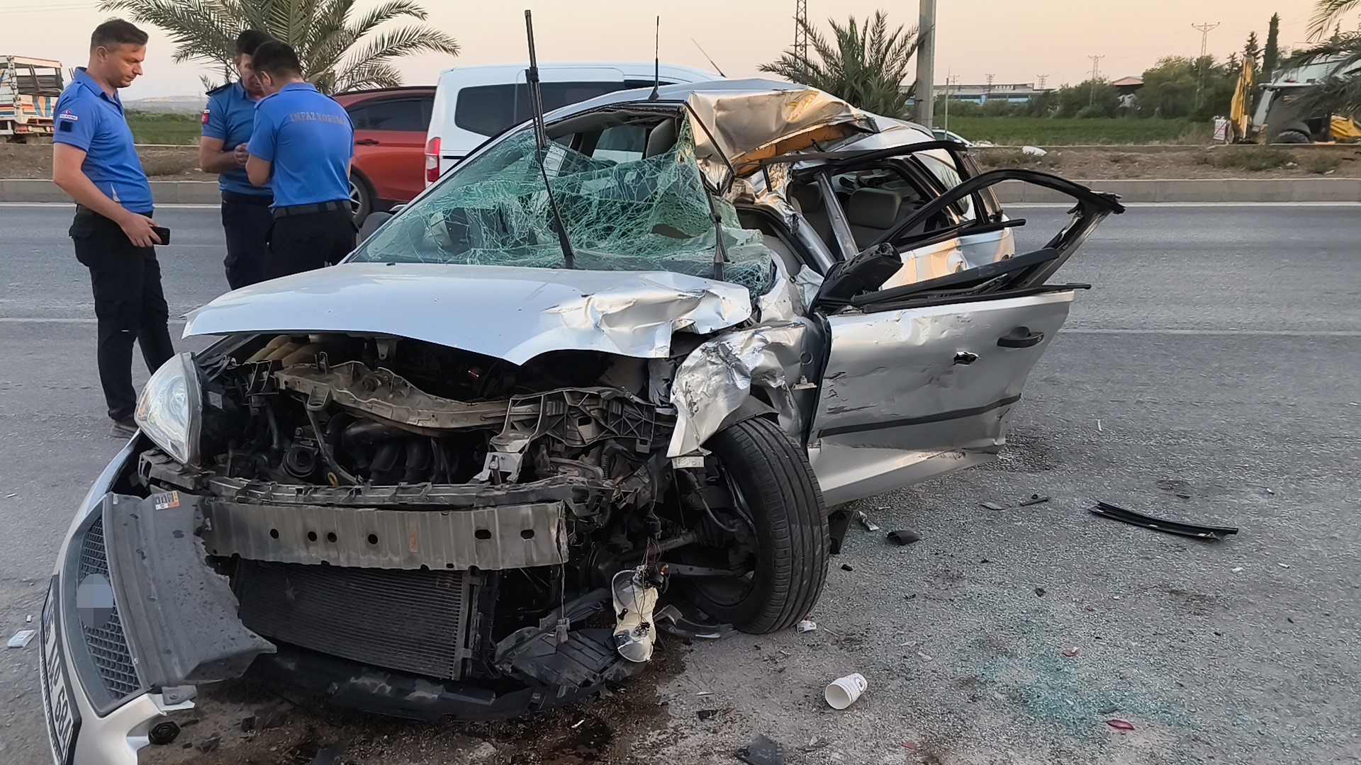 ADANA’DA FECİ KAZA: 2 İNFAZ KORUMA MEMURU ÖLDÜ, 1 YARALI