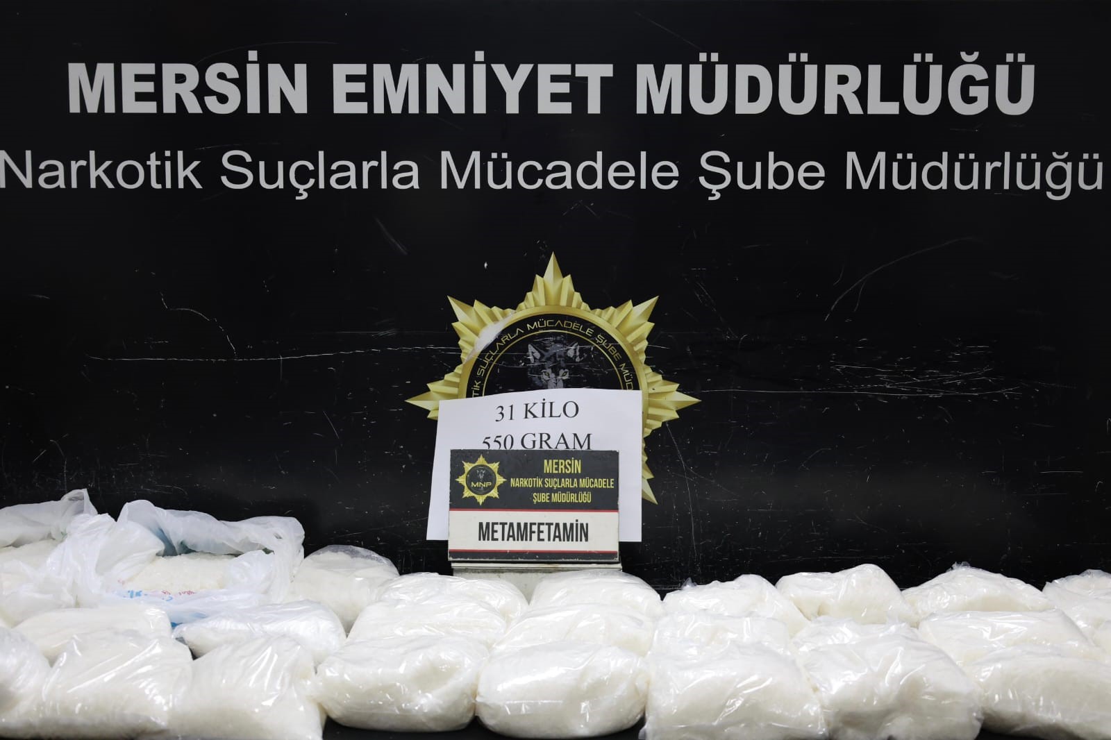 BARDAK KOLİLERİNDEN KİLOLARCA UYUŞTURUCU ÇIKTI: 7 TUTUKLAMA