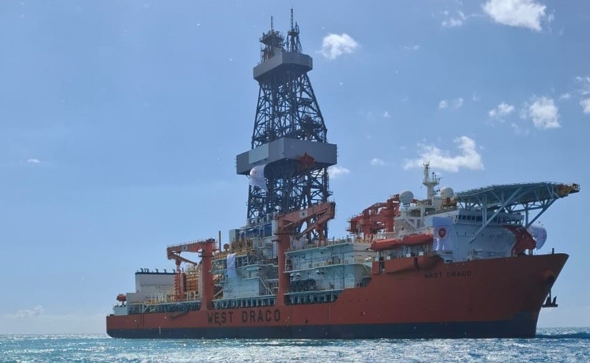 TÜRKİYE’NİN 228 METRELİK DENİZDEKİ YENİ GÜCÜ: ‘WEST DRACO’ MERSİN’E ULAŞTI