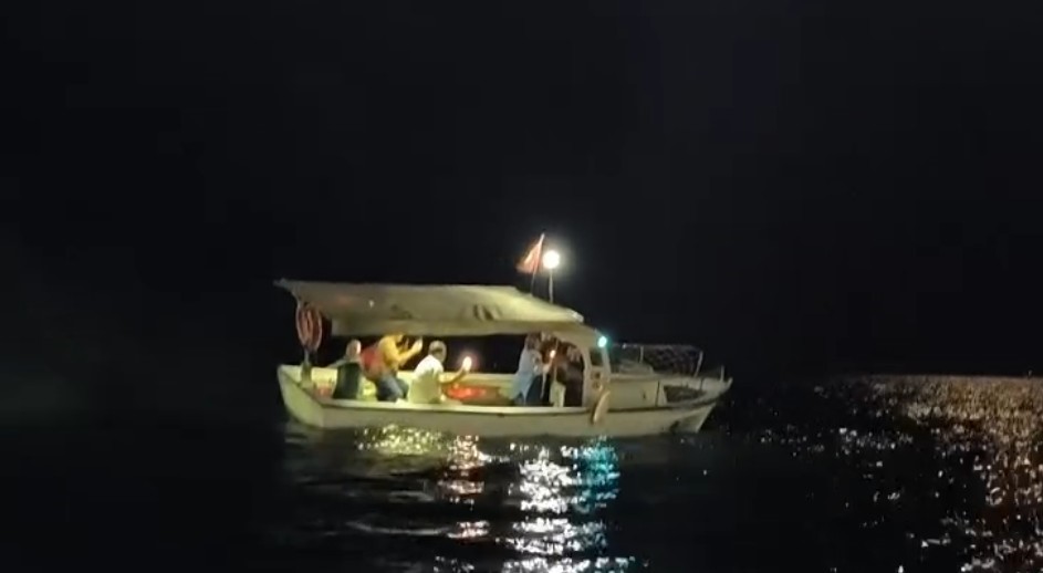 İSRAİL’İN KÜRESEL SUMUD FİLOSUNA SALDIRISI MERSİN’DE PROTESTO EDİLDİ