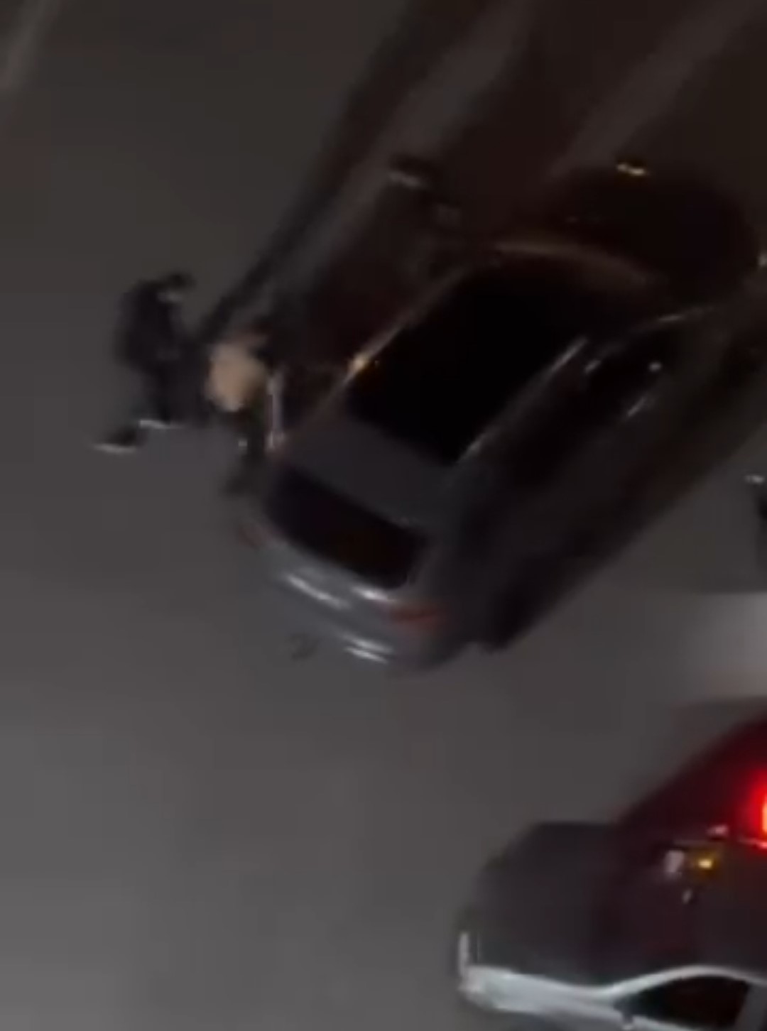 KOMŞULARIN YUMRUKLU KAVGASI