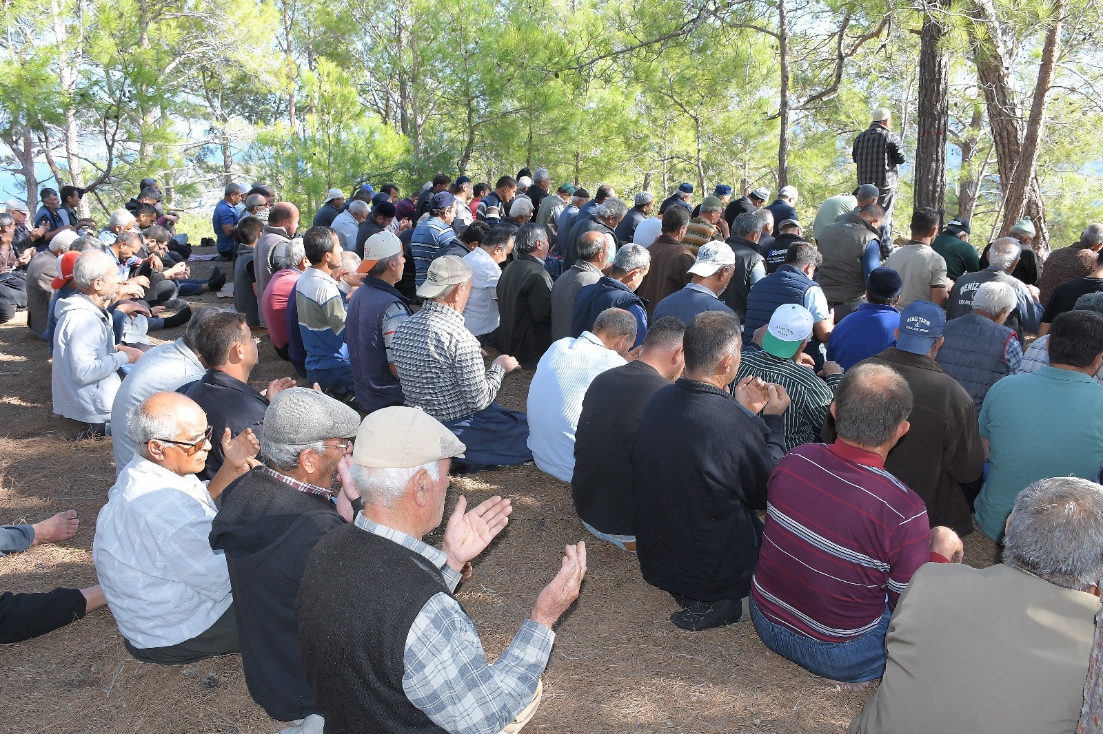 BOZYAZI’DA ASIRLIK ‘YAĞMUR DUASI’ GELENEĞİ BU YIL DA DEVAM ETTİ