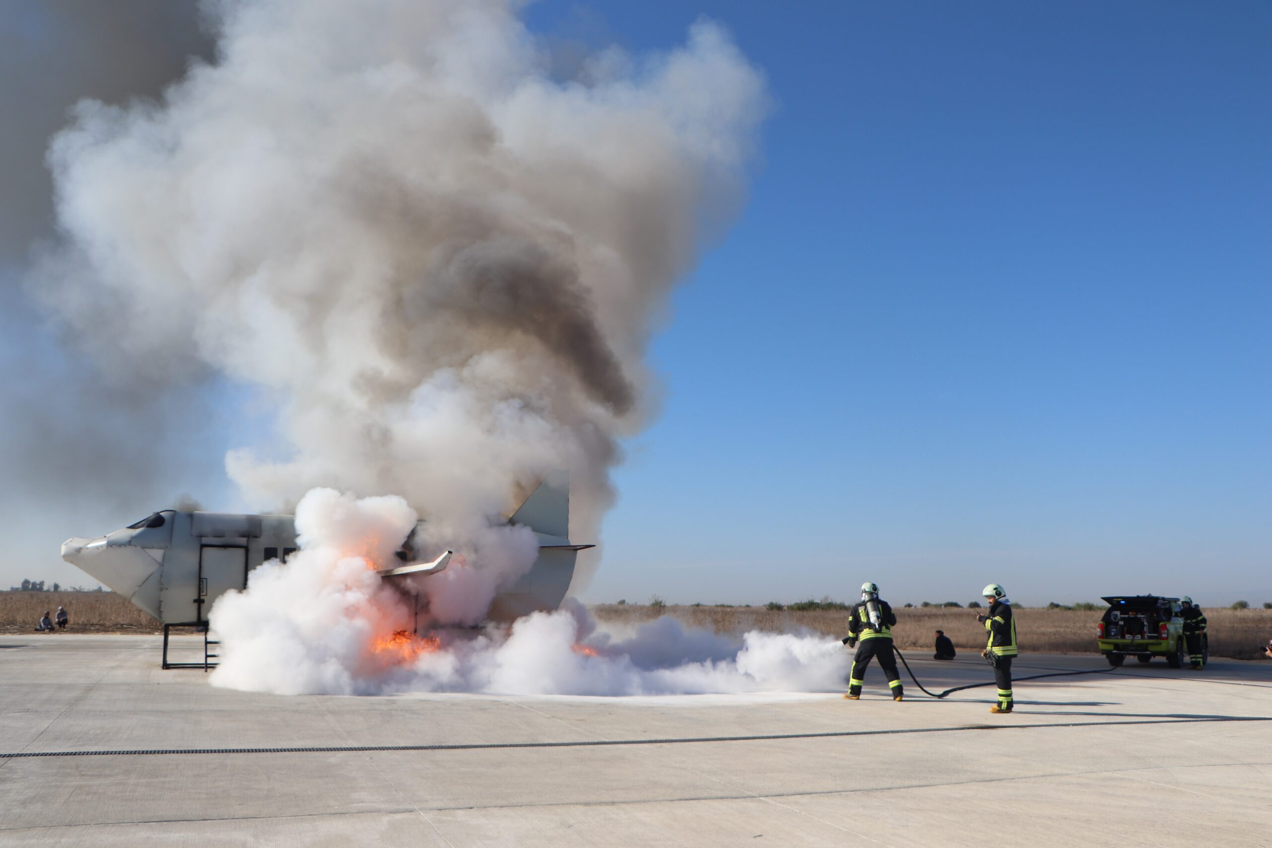 ÇUKUROVA HAVALİMANI’NDA UÇAK KAZASI TATBİKATI GERÇEĞİNİ ARATMADI