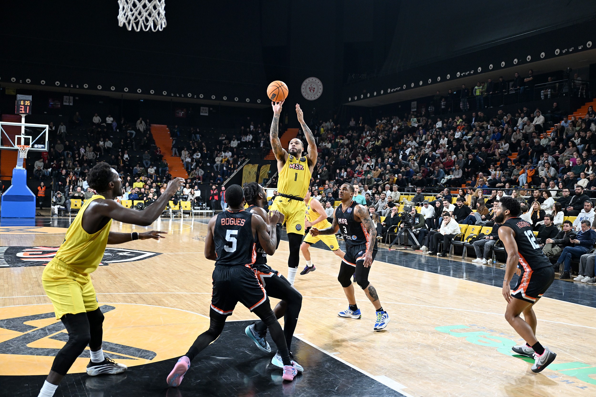 BASKETBOL ŞAMPİYONLAR LİGİ: MERSİNSPOR: 65 – LE MANS SARTHE BASKET: 92