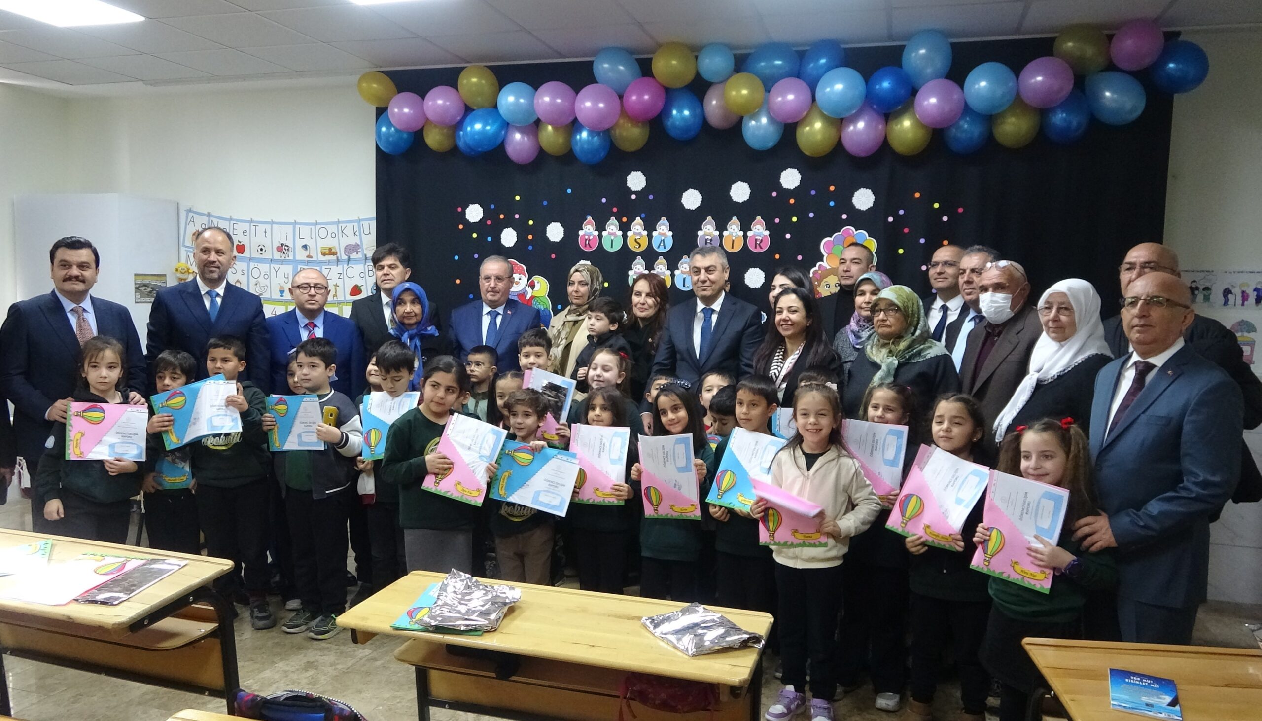 KARNE GÜNÜNDE DUYGULANDIRAN TÖREN: ŞEHİTLERİN İSMİ VERİLEN OKULLAR AÇILDI