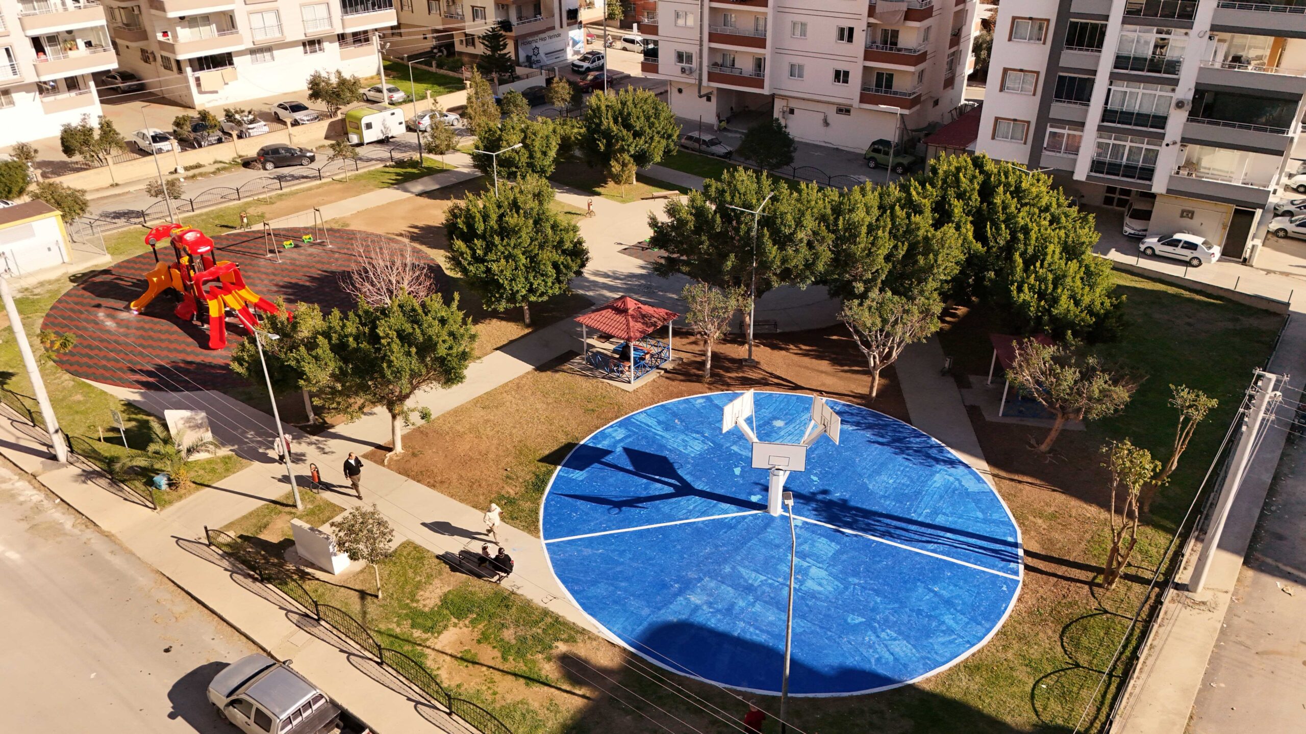 TARSUS’TA PARKLAR YENİLENİYOR