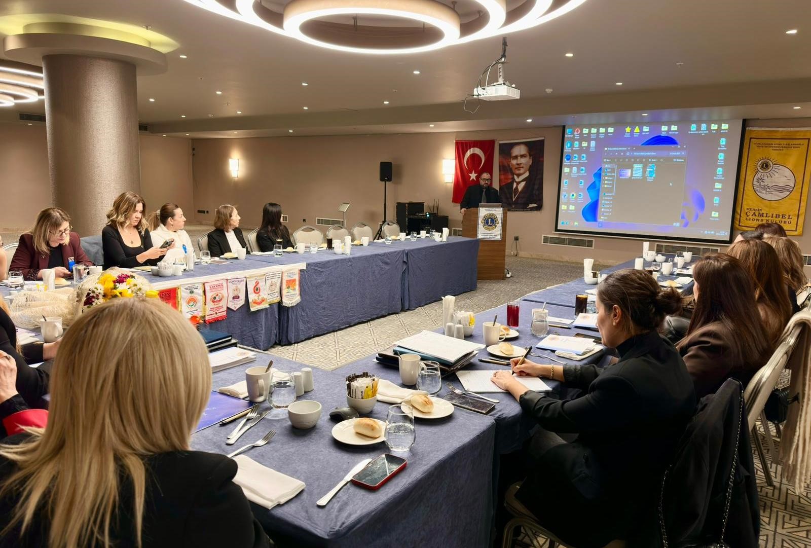 MERSİN’DE SÜRDÜRÜLEBİLİR İSTİHDAM İÇİN KARİYER MERKEZİ-STK BULUŞMASI