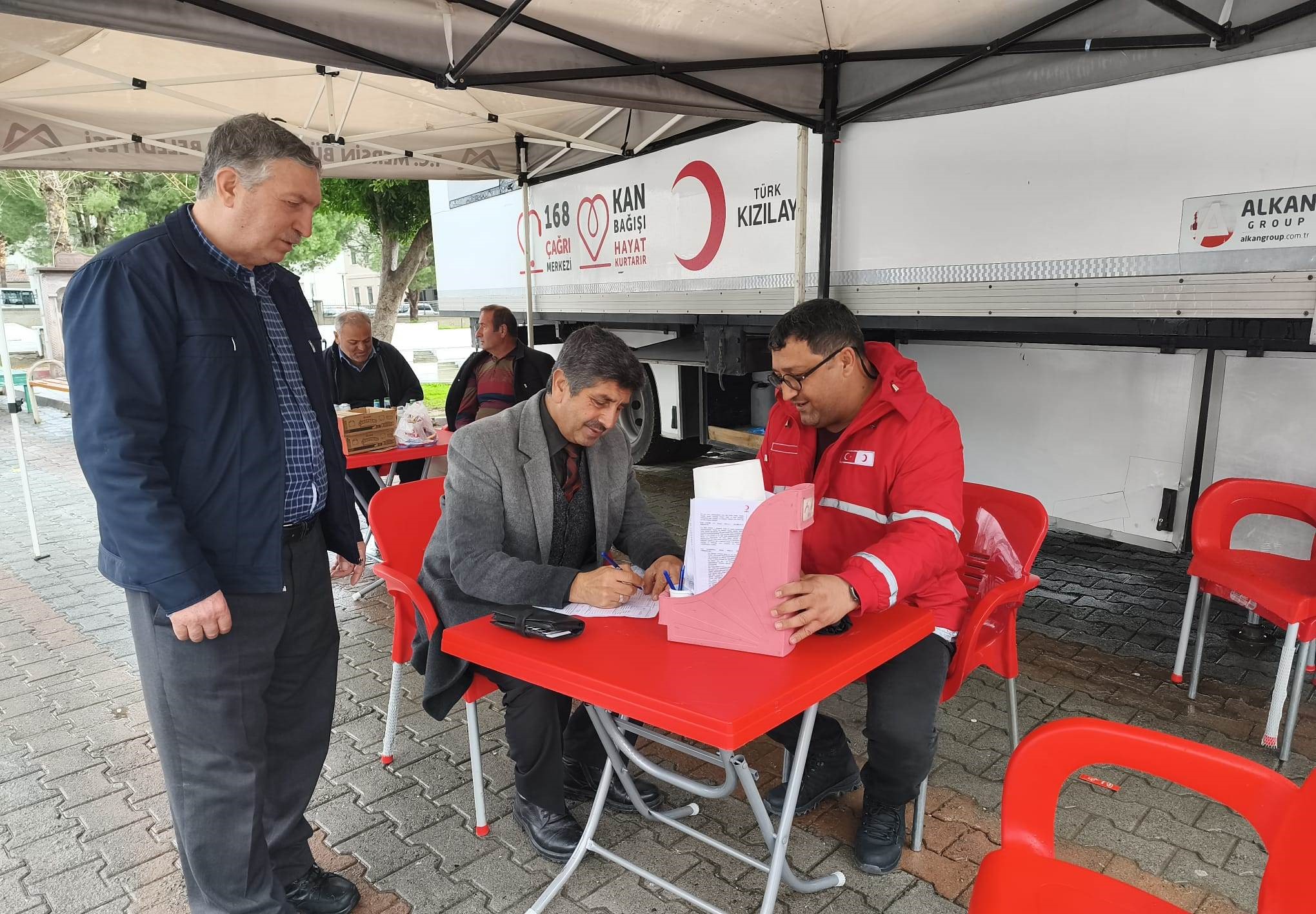 MERSİN’DE DİN GÖREVLİLERİNDEN RAMAZAN ÖNCESİ KAN BAĞIŞI