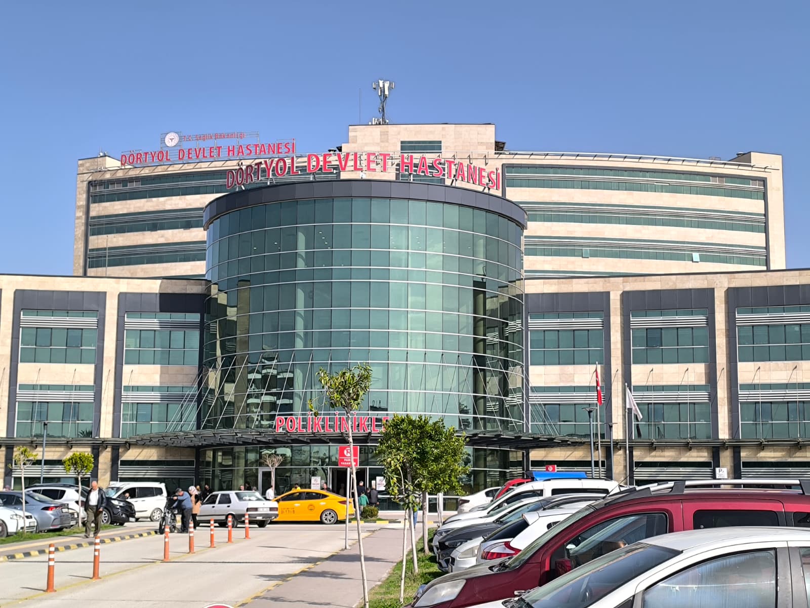 DOKTORDAN HABERSİZ ADINA BİN 327 REÇETE YAZAN ‘SAHTE REÇETE’ ÇETESİ ÇÖKERTİLDİ