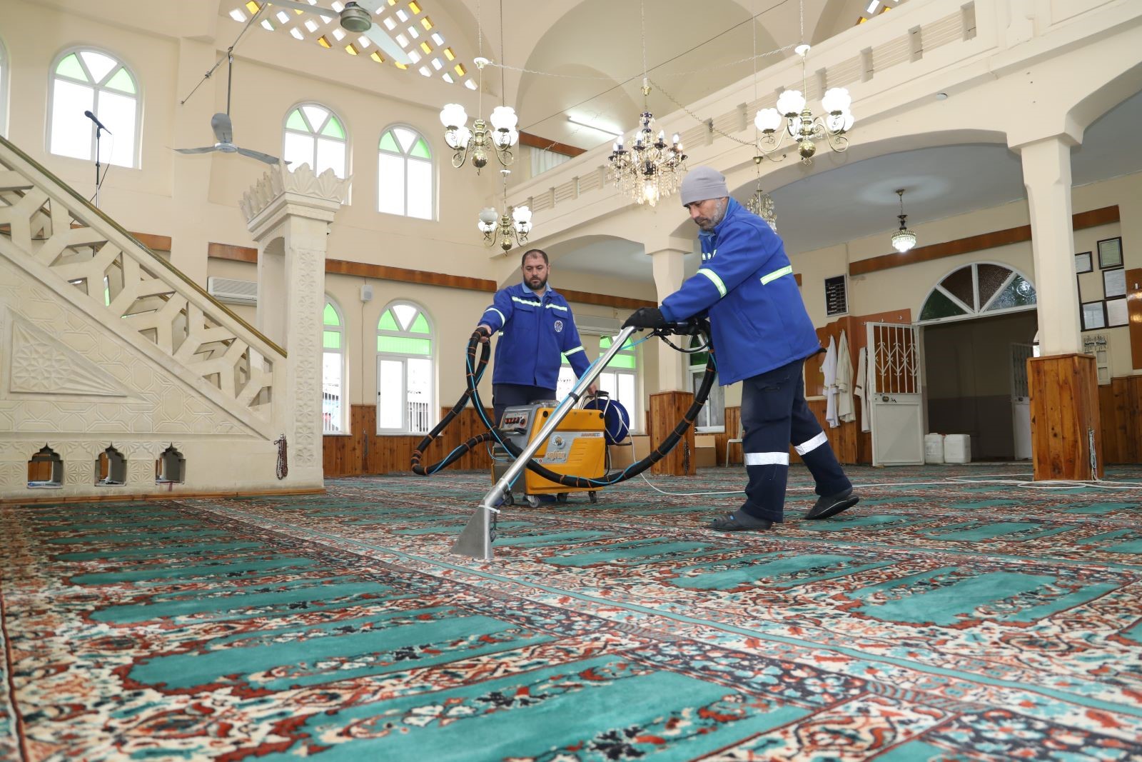 AKDENİZ’DE CAMİLERDE RAMAZAN HAZIRLIĞI