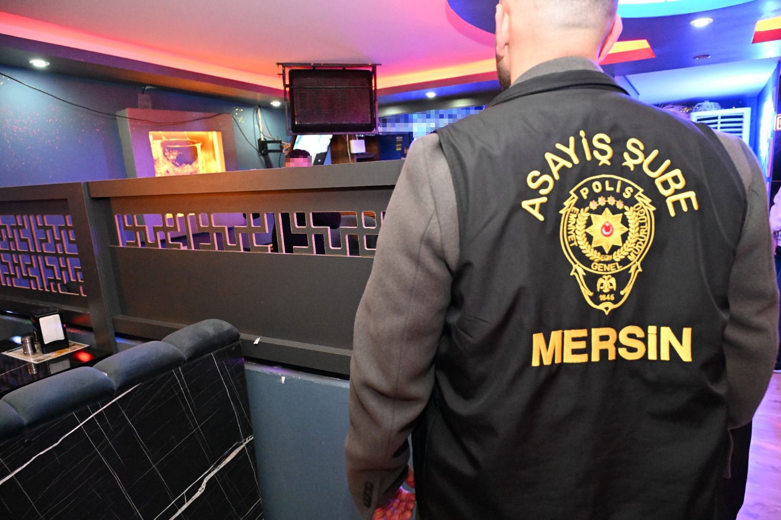 MERSİN’DE İHLAL TESPİT EDİLEN BAR, GECE KULÜBÜ VE KAFELERE 2 MİLYON 682 BİN TL CEZA