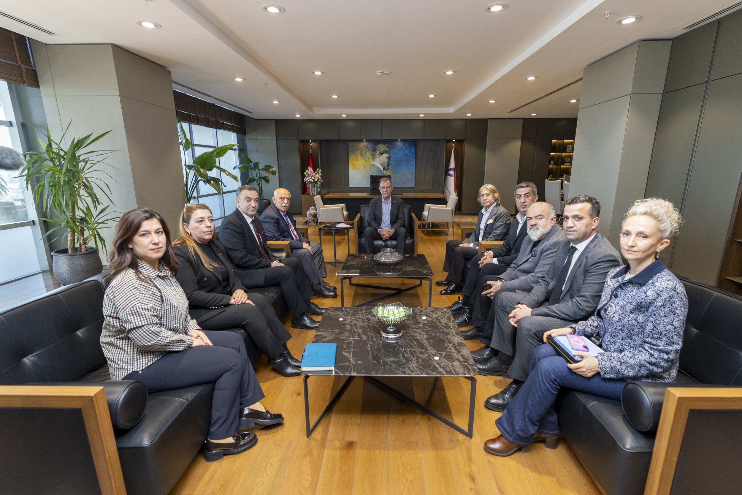 BAŞKAN SEÇER: “MERSİN’İN TANITIMI ORTAK EMEKLE GÜÇLENİYOR”