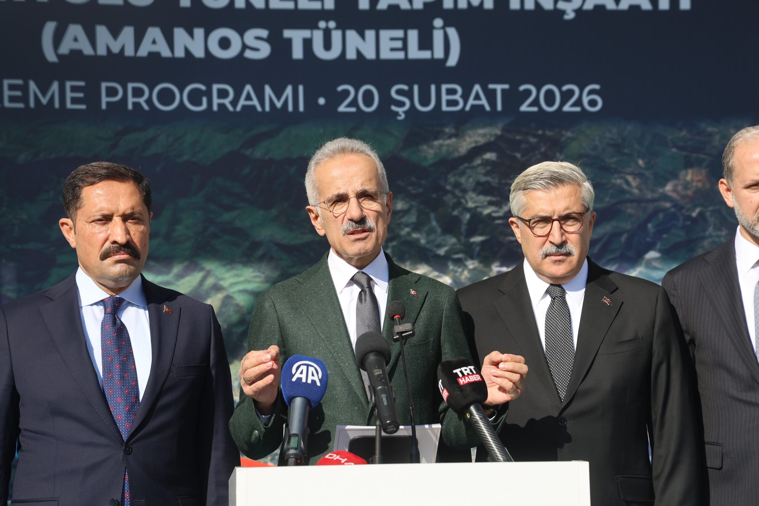 GÜNEYDOĞU ANADOLU VE ARAP YARIMADASI’NI İSKENDERUN KÖRFEZİ’NE DOĞRUDAN BAĞLAYACAK PROJEDE İNŞA ÇALIŞMALARINA BAŞLANDI