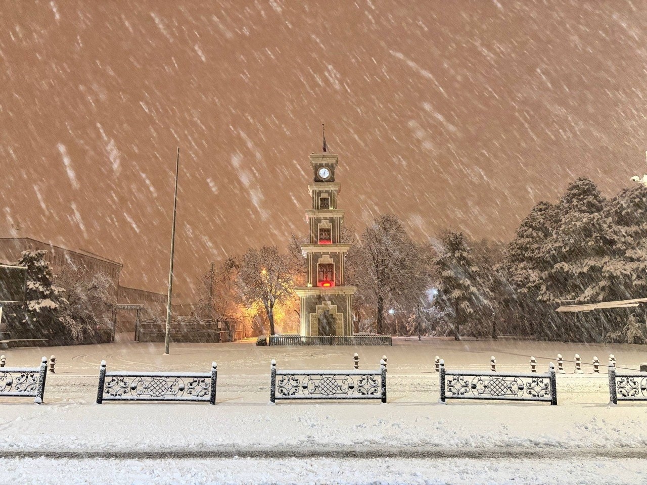 METEOROLOJİDEN KAR VE ÇIĞ UYARISI