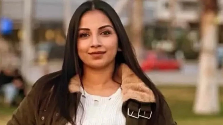 MERSİN’DE VAHŞET! SONGÜL AKTEKİN, EŞİ TARAFINDAN BIÇAKLANARAK ÖLDÜRÜLDÜ