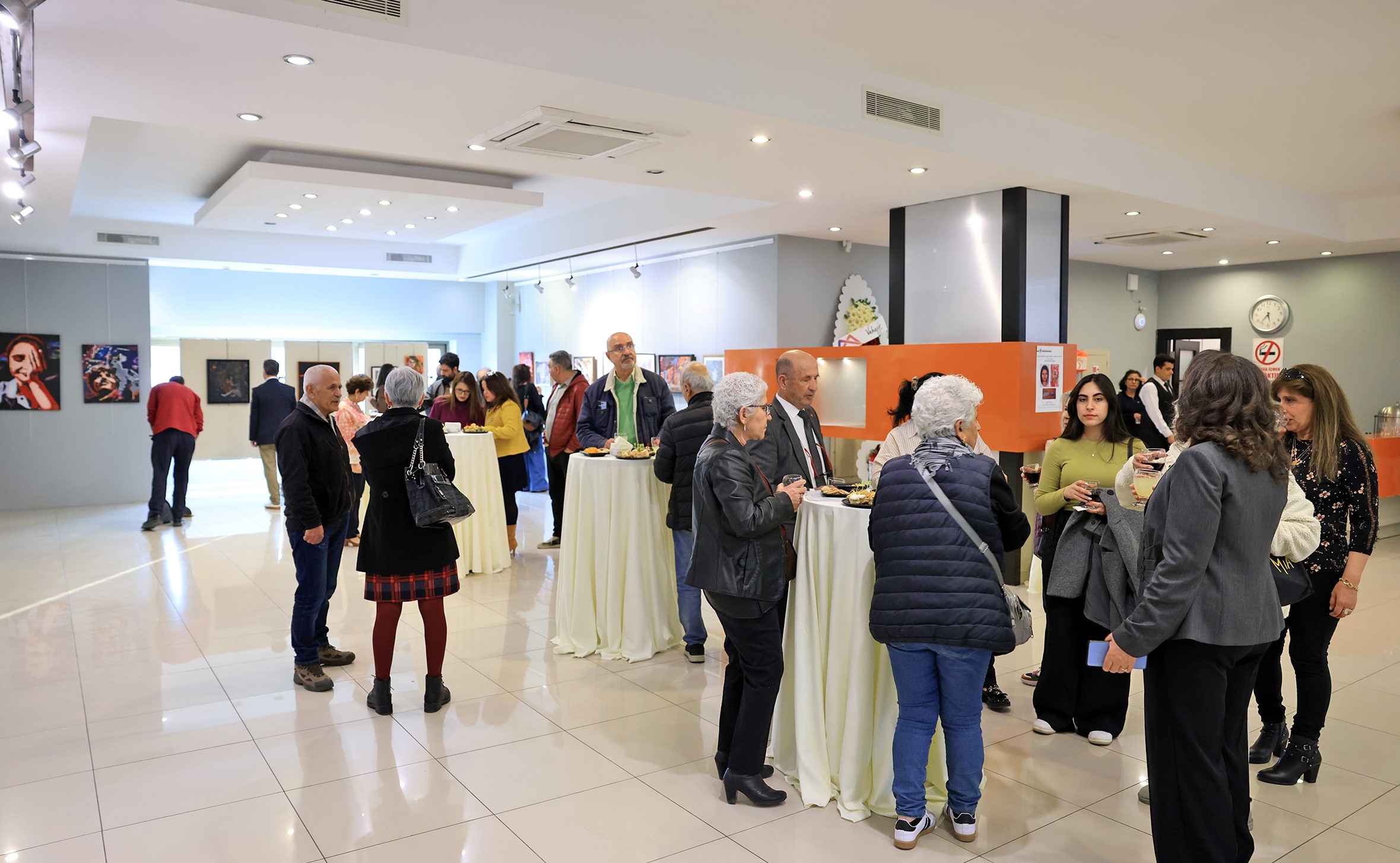 ‘İLK CEMRE’ SERGİSİ SANATSEVERLERLE BULUŞTU