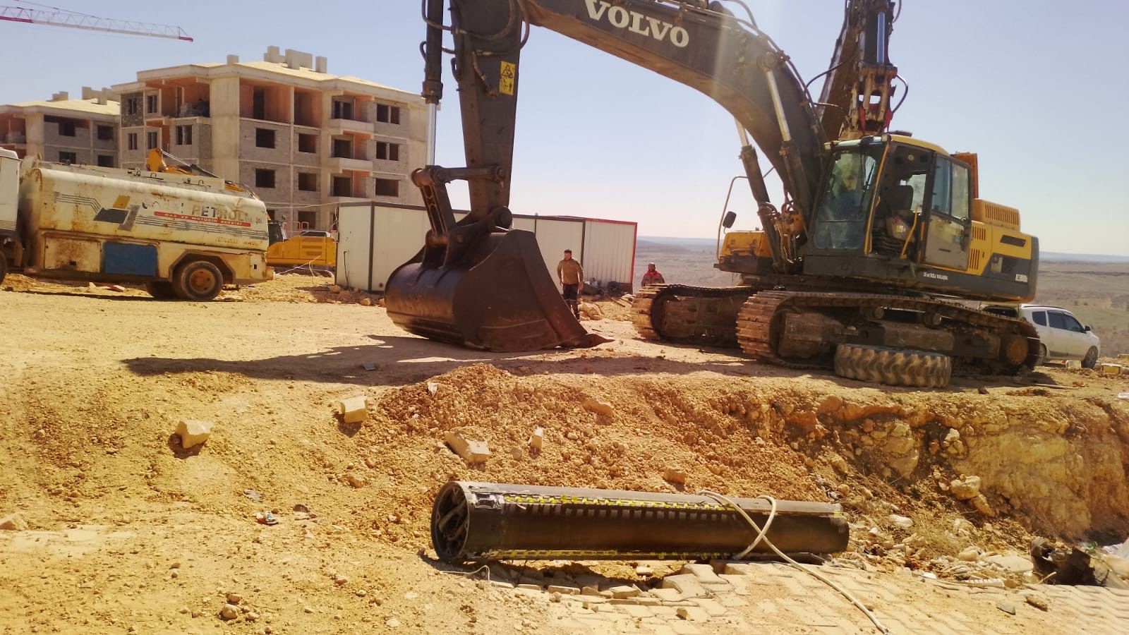 GAZİANTEP’E FÜZE PARÇASI DÜŞTÜ