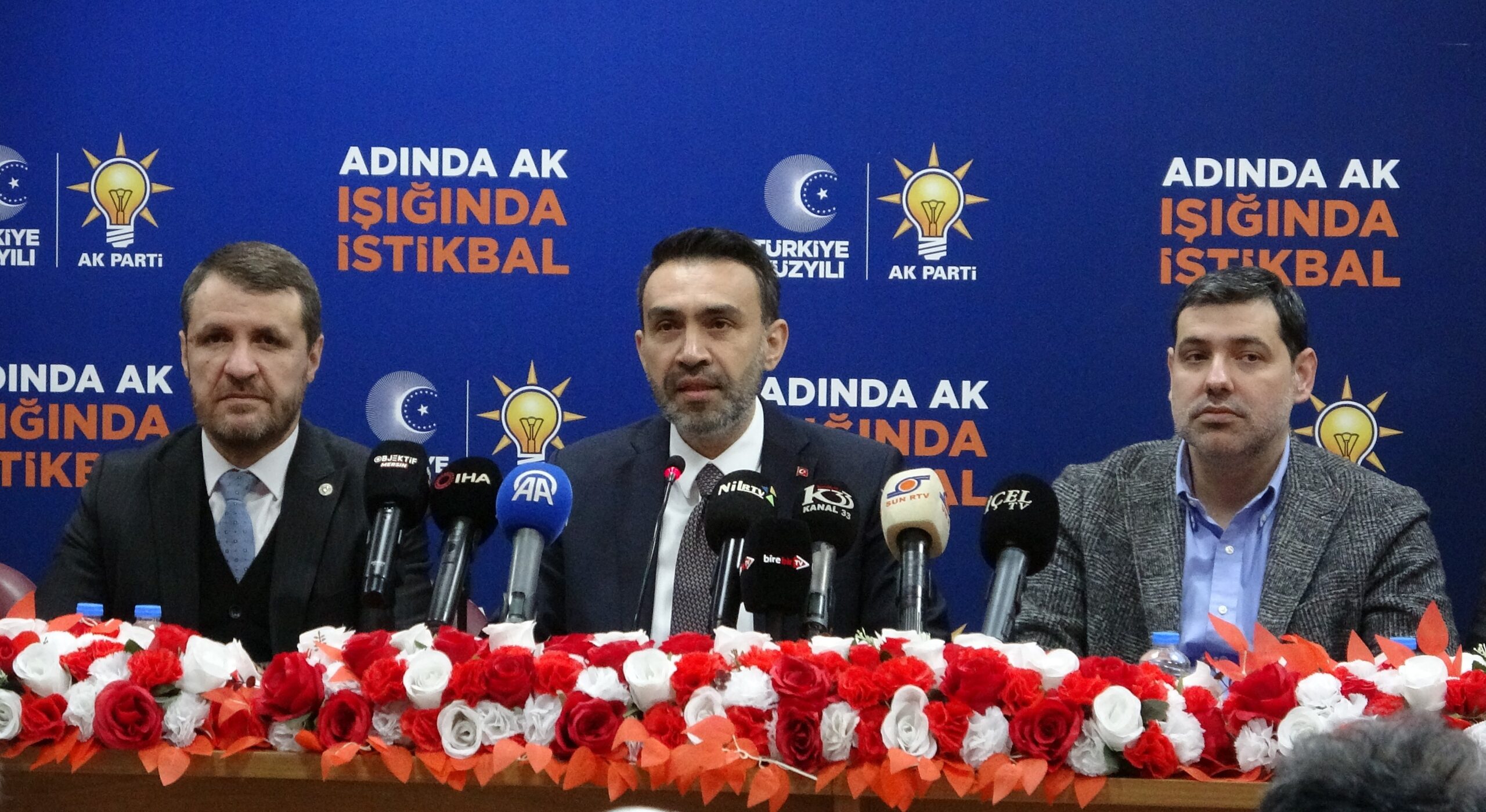 AK PARTİ İL BAŞKANI ALDEMİR: “MERSİN’E LAYIK OLAMADINIZ, SÖZLERİNİZİ TUTMADINIZ”