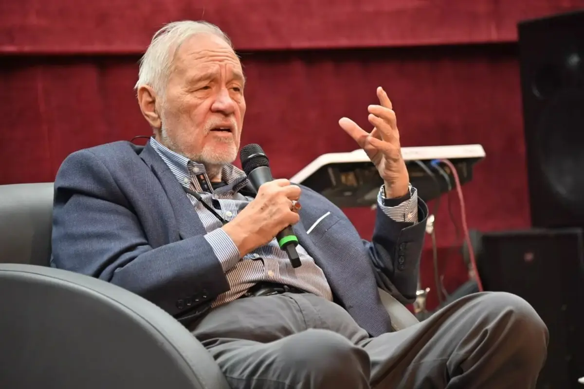 İLBER ORTAYLI’DAN KÖTÜ HABER! FATİH ALTAYLI SEVENLERİNDEN DUA İSTEDİ