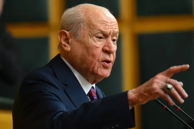 İZZET ULVİ YÖNTER’İN İSTİFASI SONRASI BAHÇELİ’DEN İLK AÇIKLAMA