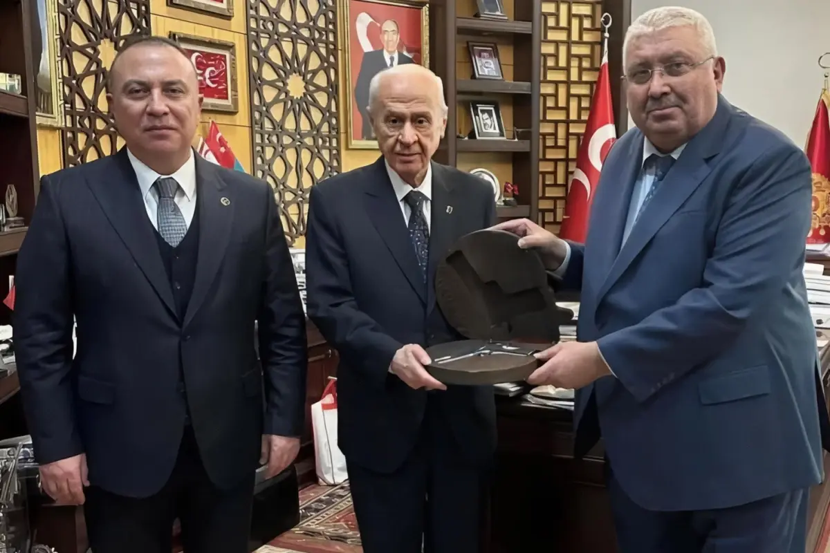 MHP’DE NELER OLUYOR? ÖNCE KAZAN KALDIRDI SONRA PAYLAŞIMI GERİ ÇEKTİ