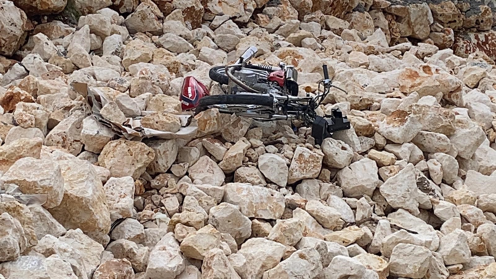 MERSİN’DE MOTOSİKLET KAZASI: 14 YAŞINDAKİ SÜRÜCÜ HAYATINI KAYBETTİ