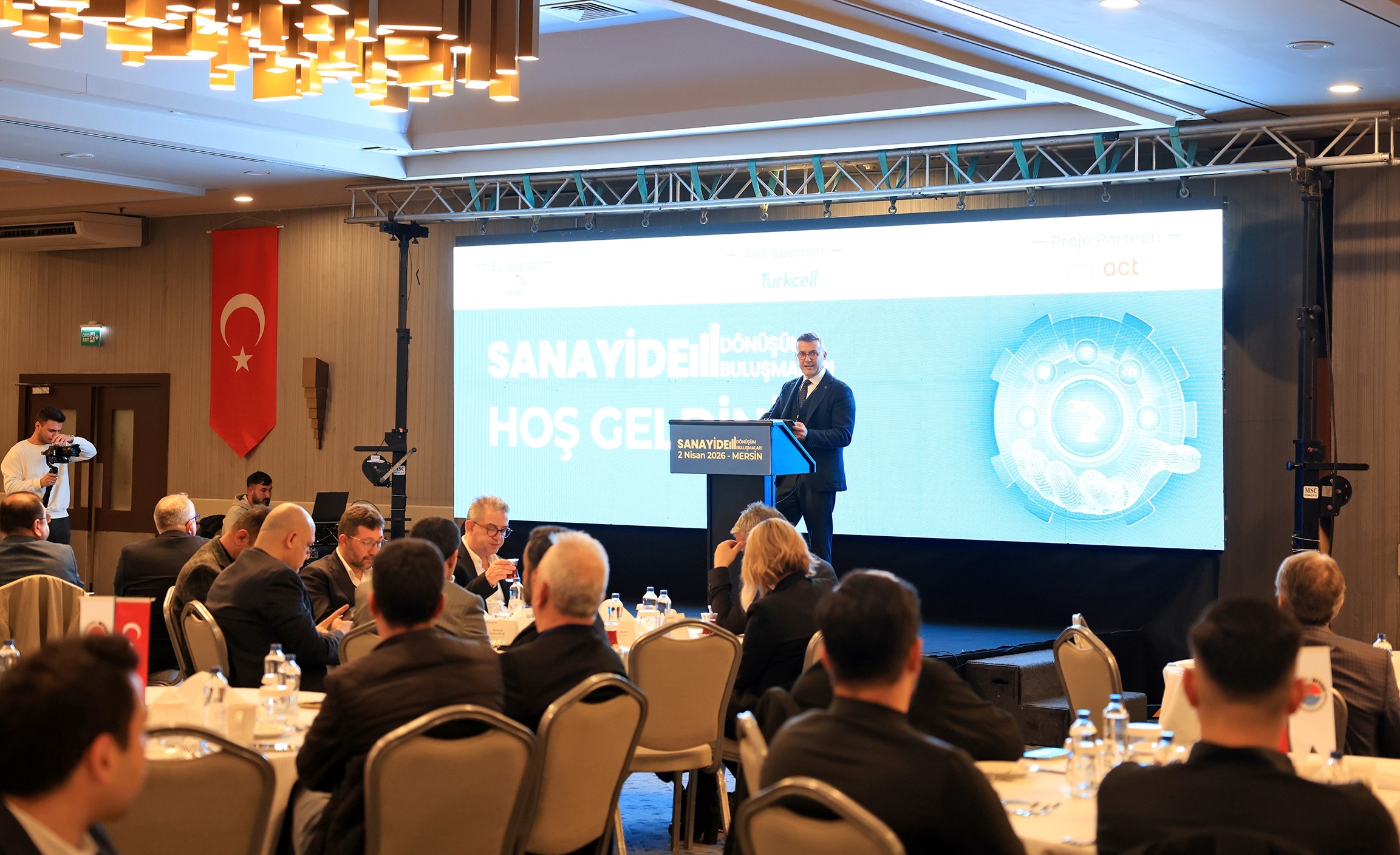 MERSİN’DE ‘SANAYİDE DÖNÜŞÜM BULUŞMALARI’ DÜZENLENDİ