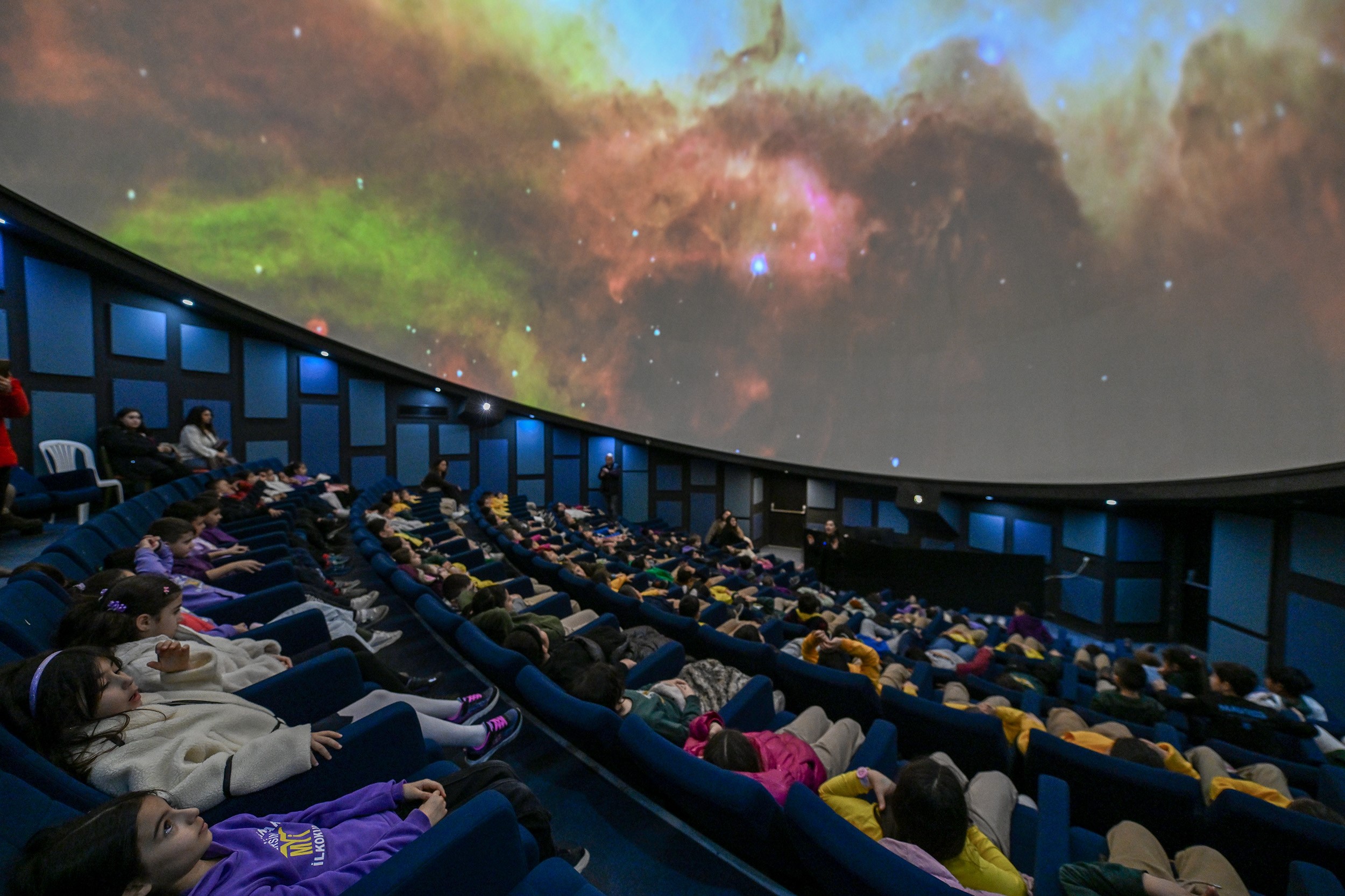 MERCAN BİLİM MERKEZİ PLANETARYUMU ÇOCUKLARI EVRENLE BULUŞTURUYOR