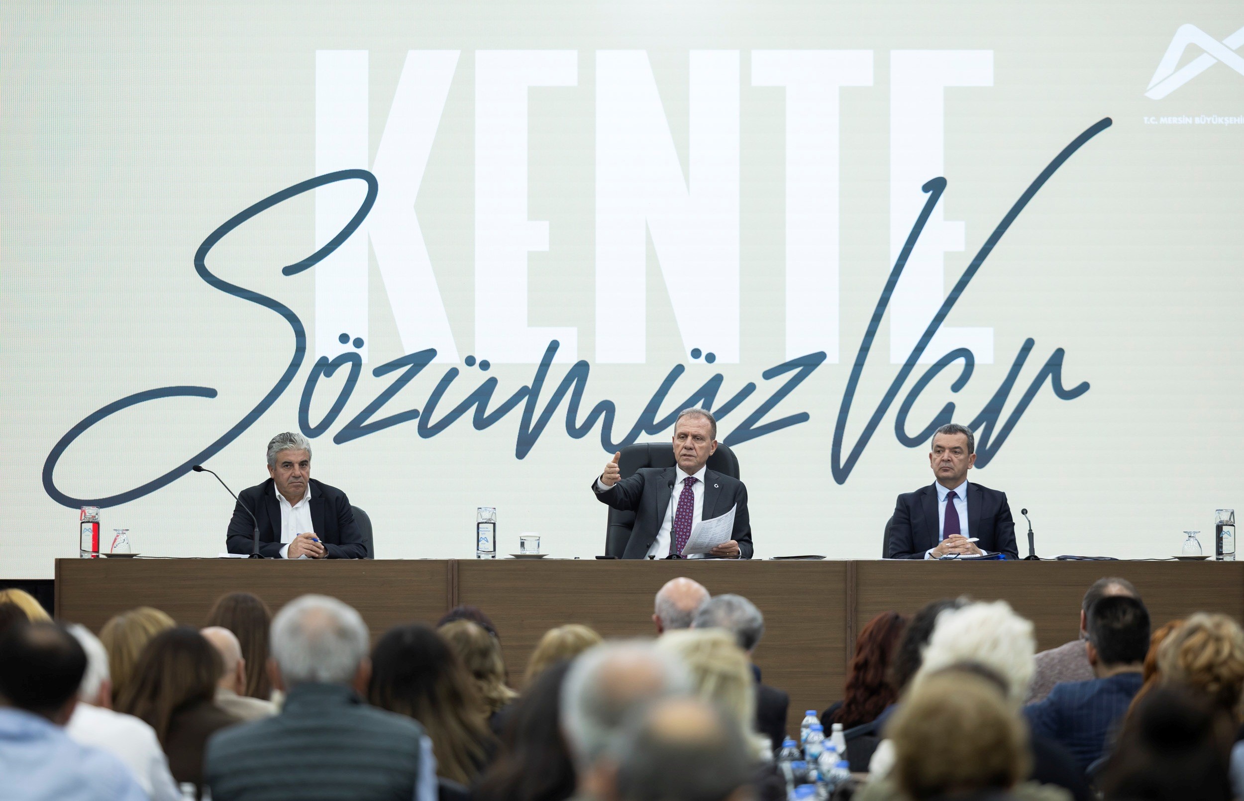 MERSİN’DE ‘KENT KATILIMI BULUŞMALARI’ BAŞLADI, SEÇER PROJELERİ ANLATTI