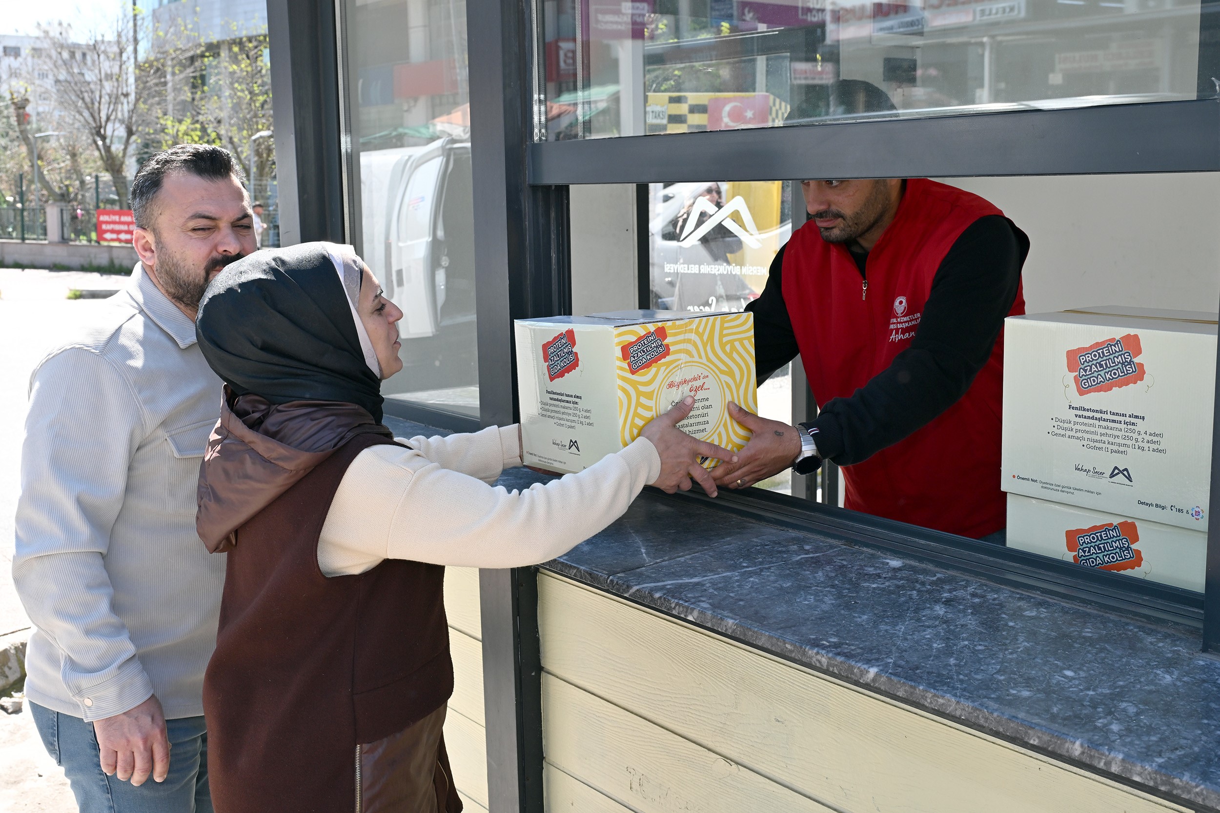 MERSİN BÜYÜKŞEHİR BELEDİYESİNDEN FENİLKETONÜRİ HASTALARINA GIDA DESTEĞİ