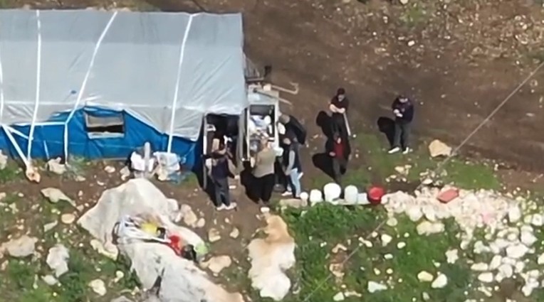 ÇADIRA DRON DESTEKLİ OPERASYON: 9 YIL HAPİS CEZASIYLA ARANAN ŞAHIS YAKALANDI