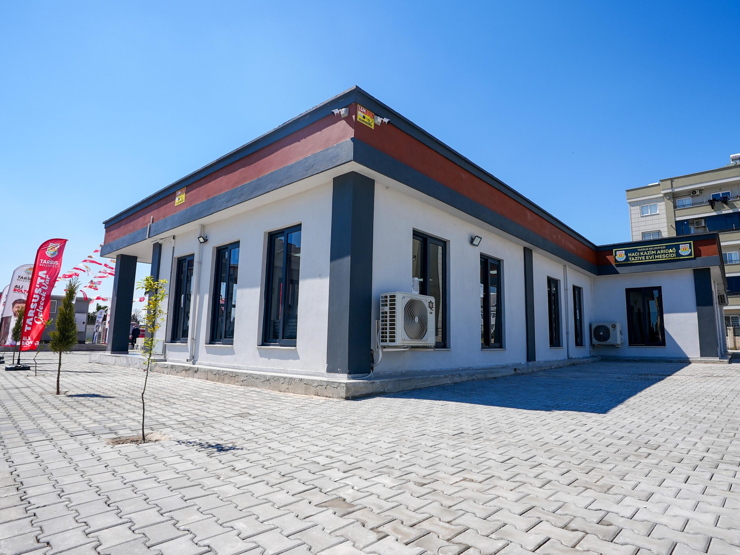 TARSUS’TA ÖĞRETMENLER MAHALLESİ’NE YENİ TAZİYE EVİ KAZANDIRILDI