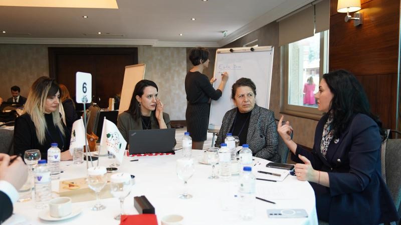 MERSİN BÜYÜKŞEHİR BELEDİYESİ KADIN DOSTU KENTLER ÇALIŞTAYINDA YER ALDI