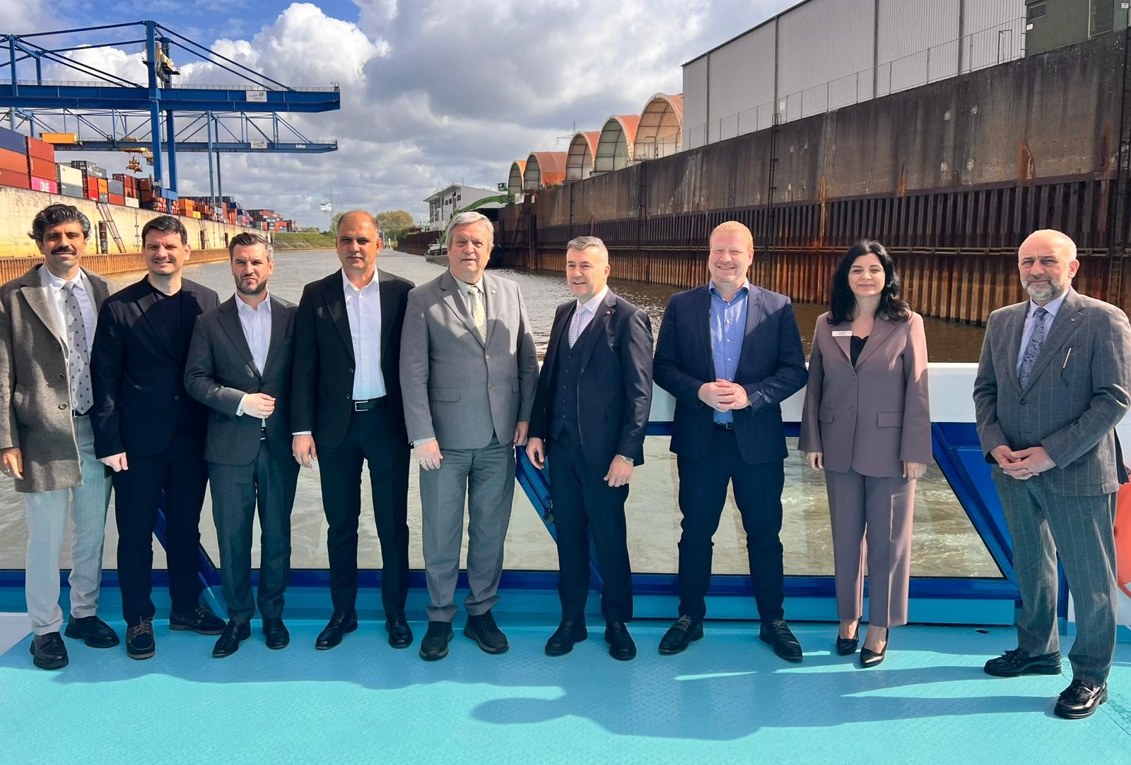 TÜRKİYE LOJİSTİKTE YENİ OYUN KURUYOR: MERSİN-FİLYOS-ROTTERDAM HATTI