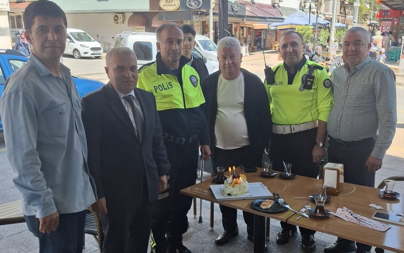 MERSİN’DE 28 YILLIK POLİS MEMURU TELSİZDEN VEDA ETTİ