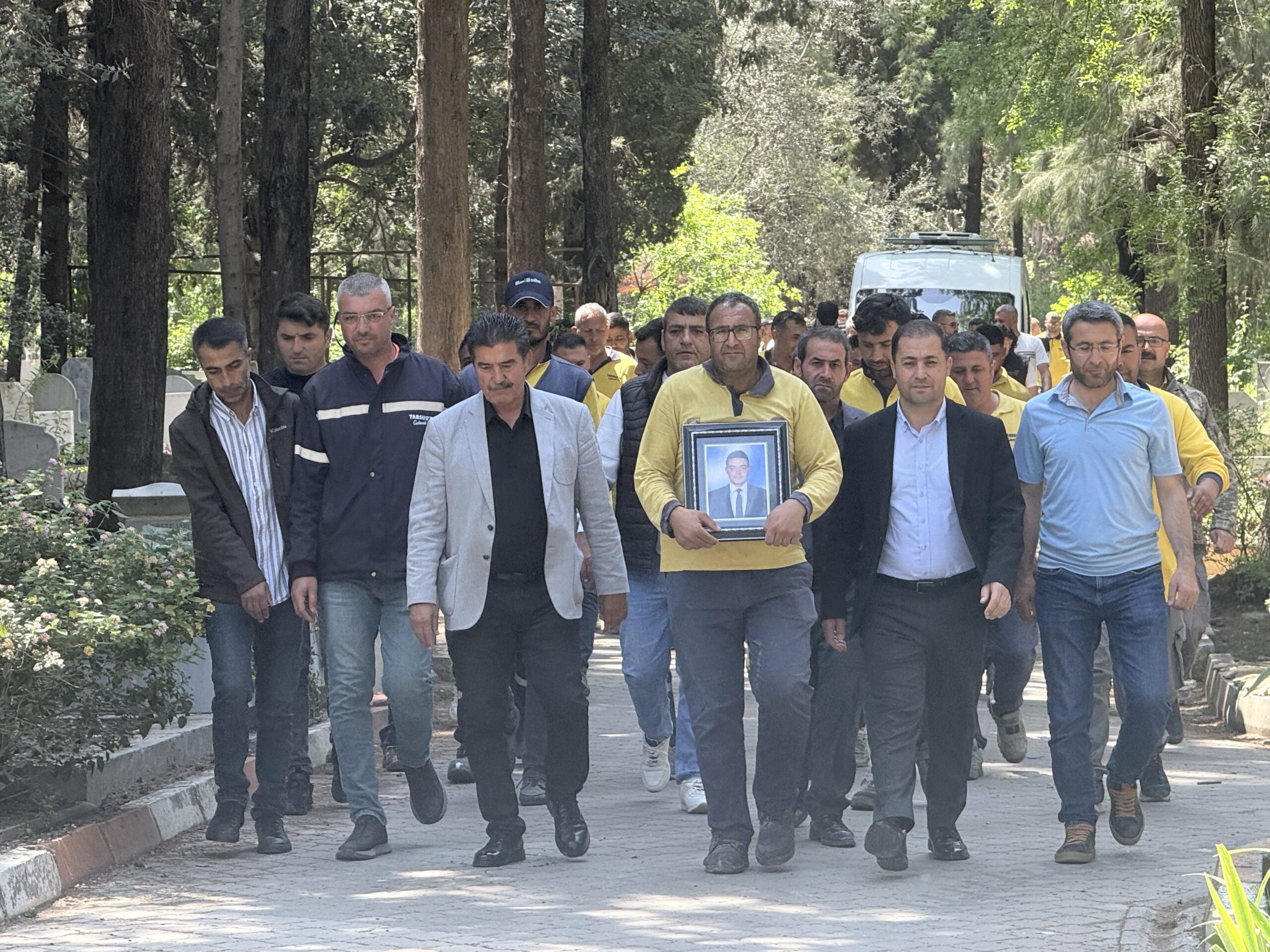 IRMAKTA ÖLÜ BULUNAN YENİ EVLİ GENÇ TOPRAĞA VERİLDİ! AİLEDEN ŞÜPHELİ ÖLÜM İDDİASI