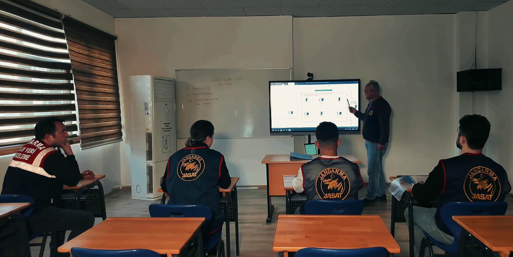 14 YIL ÖNCE İŞLENEN ÇOCUK CİNAYETİNİN FAİLLERİ JANDARMA DEDEKTİFLERİNDEN KAÇAMADI