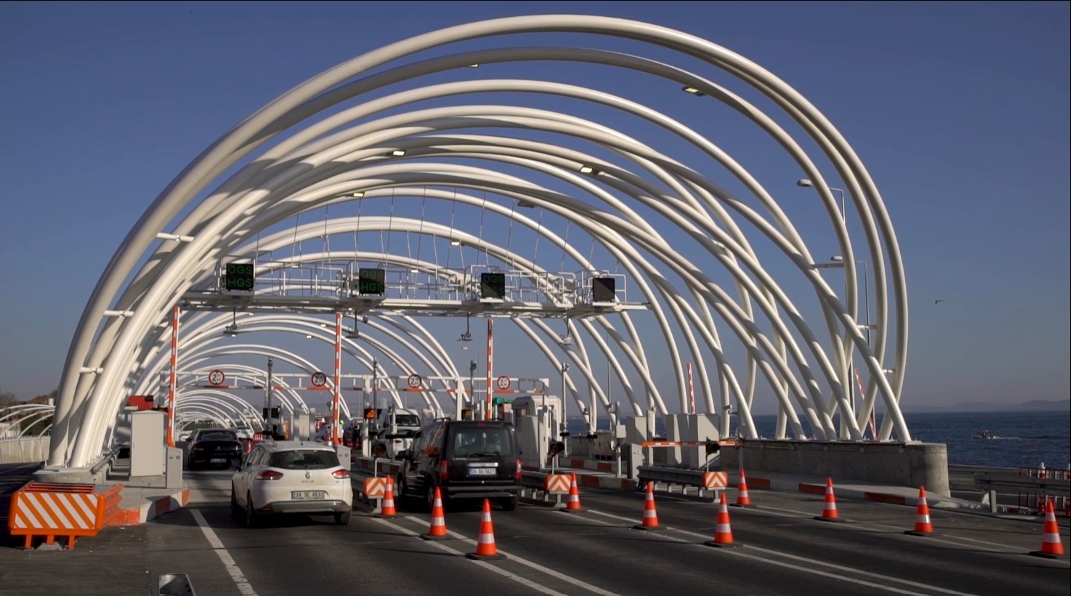 9,5 MİLYON FARKLI PLAKALI ARAÇ 180 MİLYON KEZ AVRASYA TÜNELİ’Nİ KULLANDI