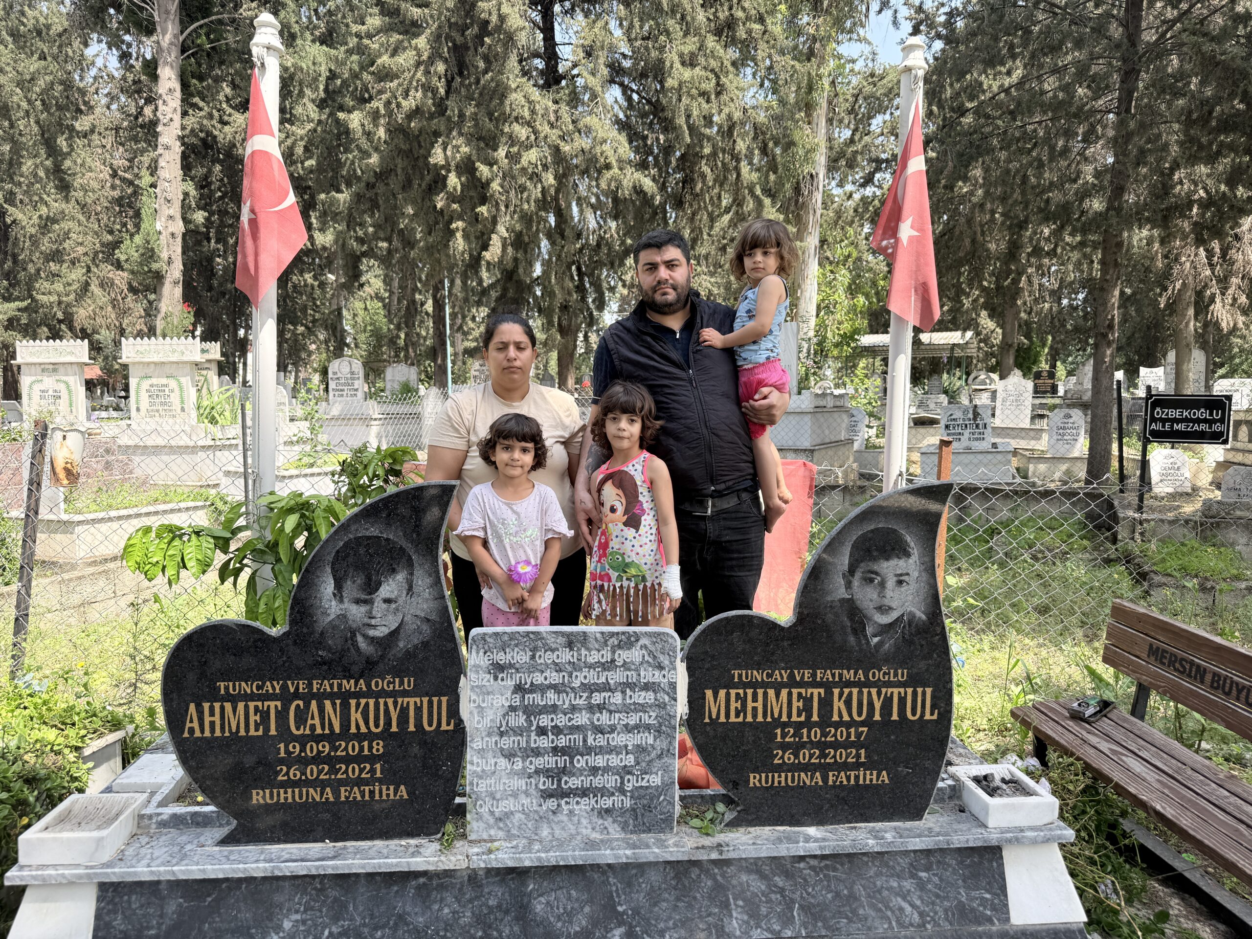 YANGINDA 2 EVLADINI KAYBEDEN ANNE YARDIM BEKLİYOR