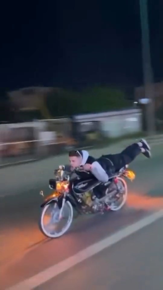 DÜNYANIN EN PAHALI UZANMASI… 200 BİN TL CEZA YEDİ, MOTOSİKLETİ BAĞLANDI