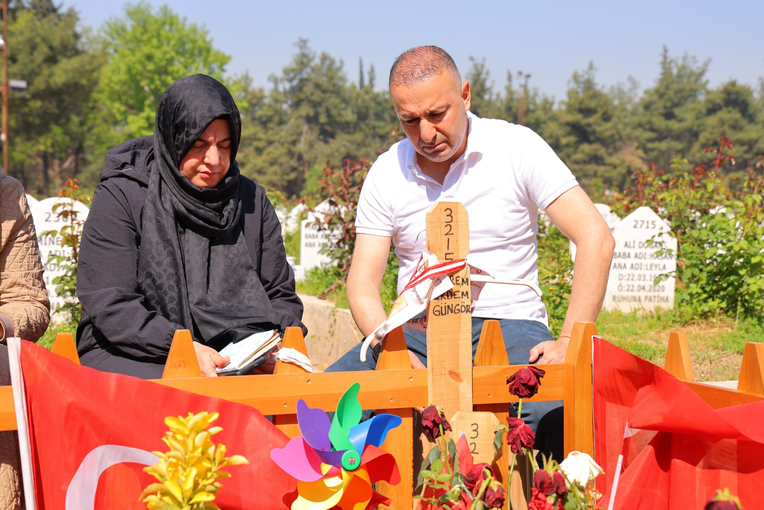OKUL SALDIRISINDA HAYATINI KAYBEDEN ŞURANUR’UN AMCASI: “O CANİNİN MEZARI BİLE BELLİ DEĞİL”