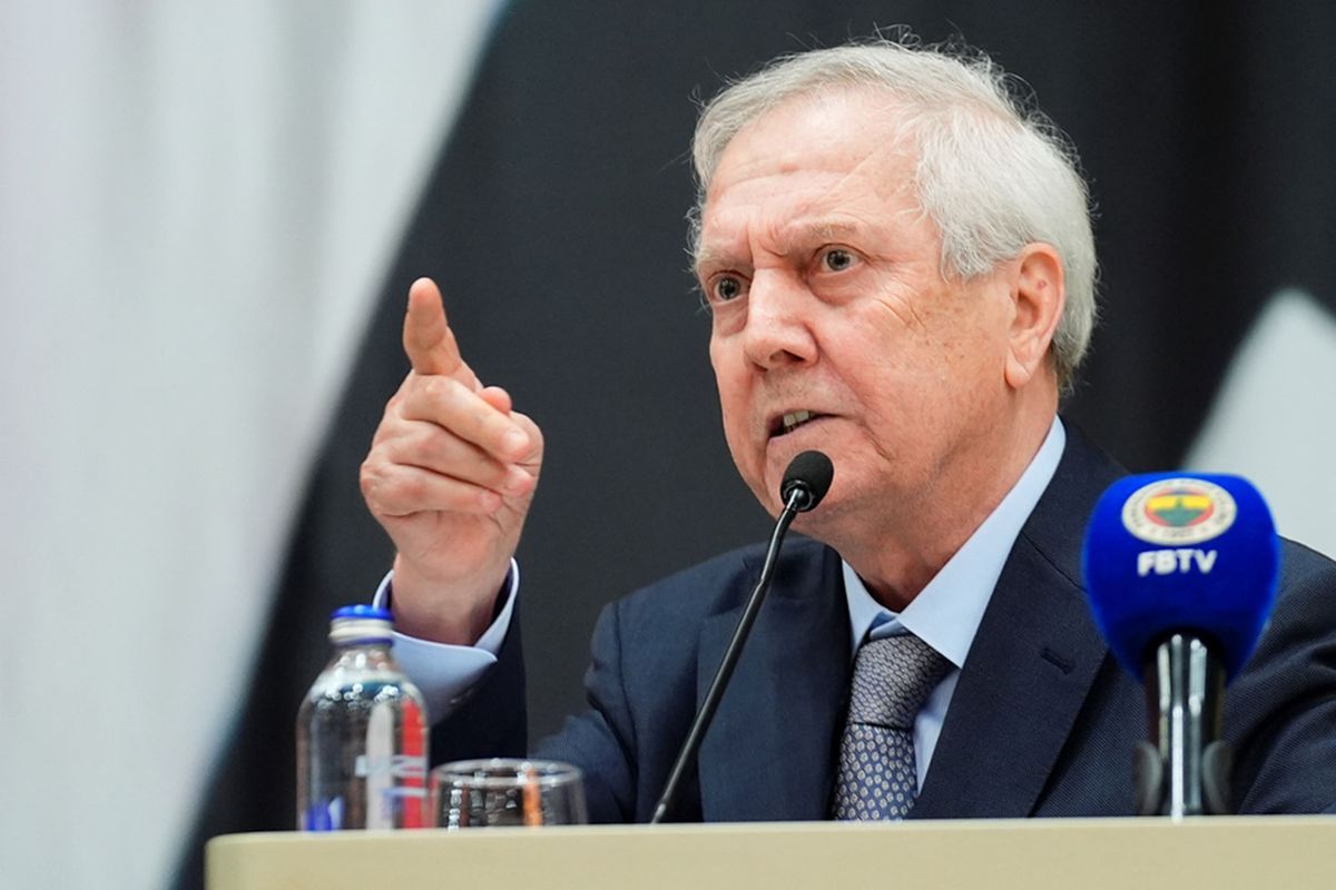 AZİZ YILDIRIM O OYUNCUYU HEDEF GÖSTERDİ: BU ADAMI KİM ALDI YA?