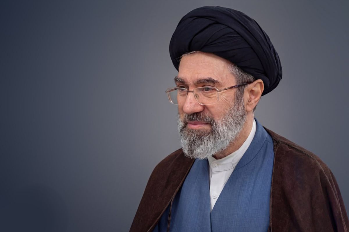 İRAN DİNİ LİDERİ HAMANEY: İRAN DONANMASI SAVAŞA HAZIR