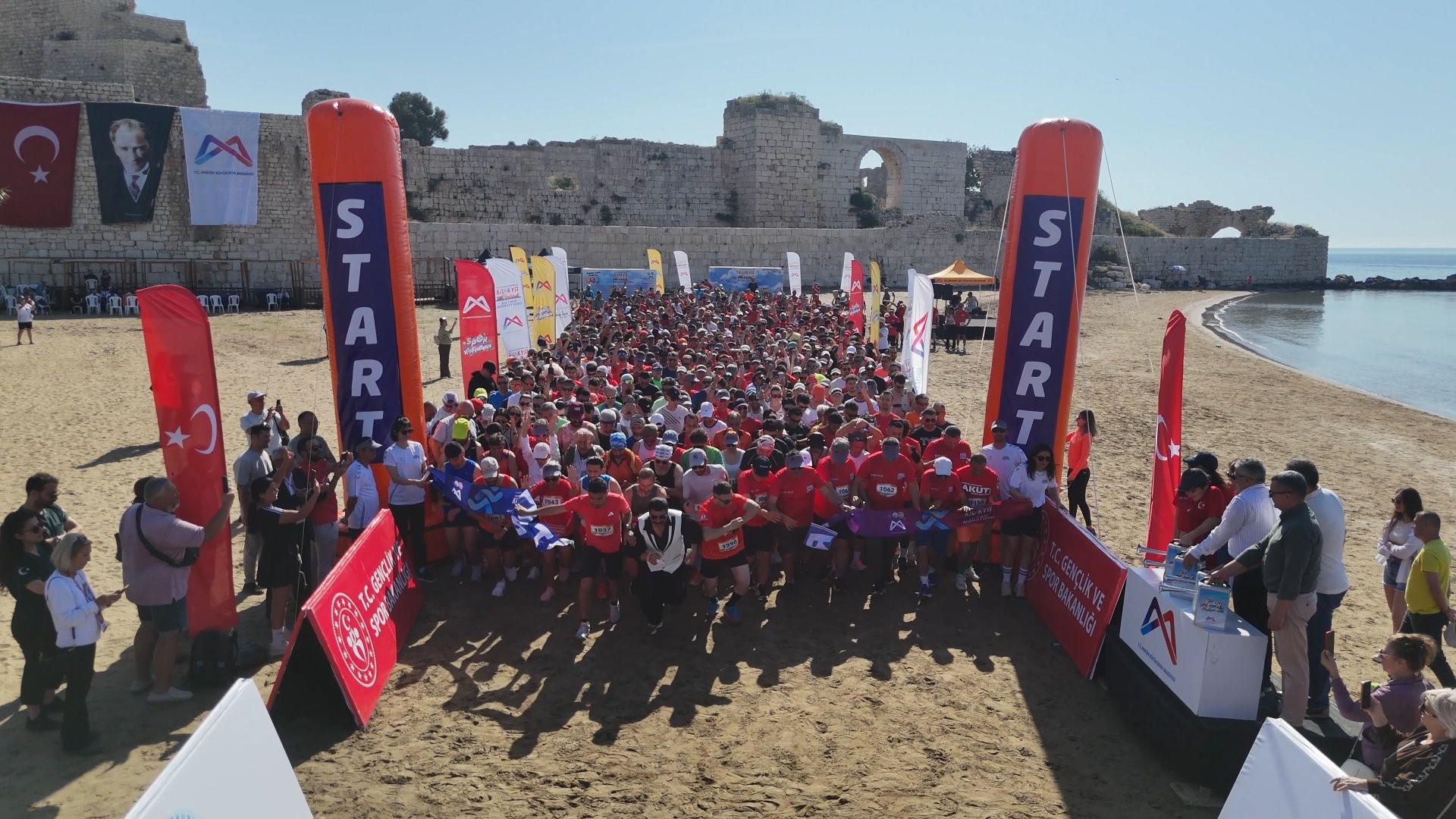 MERSİN’DE ULTRA MARATON HEYECANI: SPORCULAR ANTİK KENTLER ARASINDA YARIŞTI