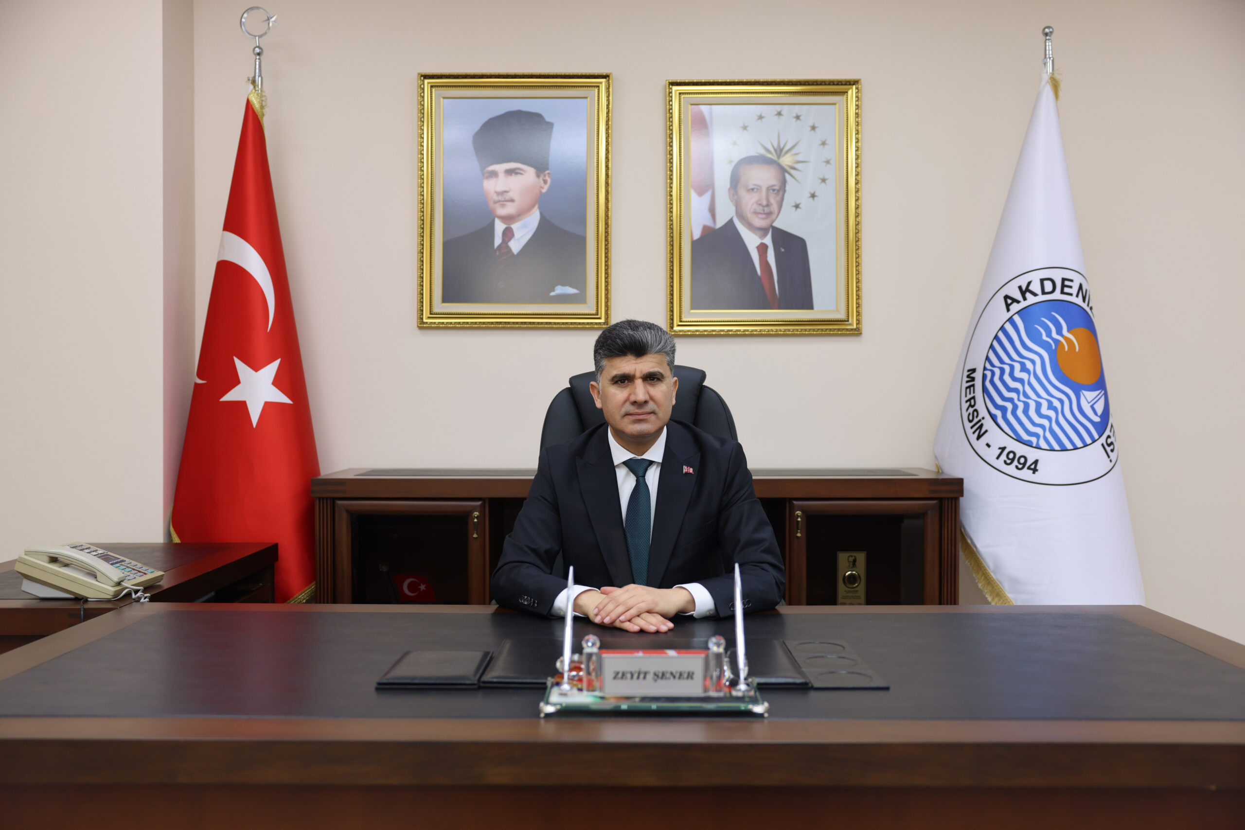 BAŞKAN V. ŞENER: “BAĞIMSIZLIK MEŞALESİNİ GELECEĞE GENÇLERİMİZ TAŞIYACAKTIR”